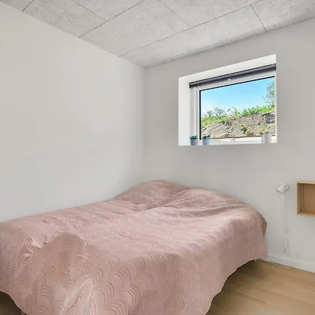 Pet Friendly In With Kitchen Holiday home *
